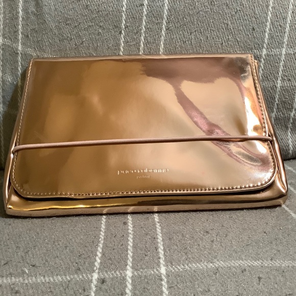 Paco Rabanne rose gold pouch - Picture 3 of 6
